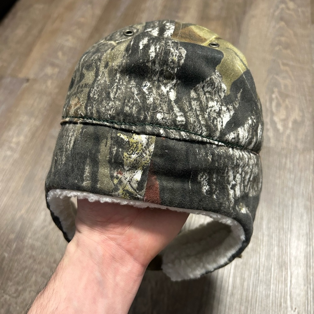 Carhartt Camo Sherpa Earflap Cap with Leather Logo - Picture 5 of 7